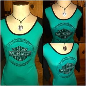 Harley Davidson black & teal tshirt and handmade necklace